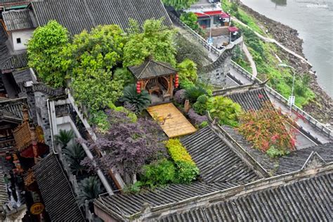 Hongyadong Traditional Culture Preservation and Protection Complex by Shenzhen Huazhu ...