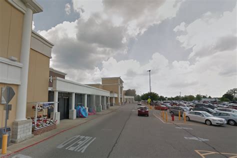 Illinois Walmart hit with $50,000 fine for allowing truck parking