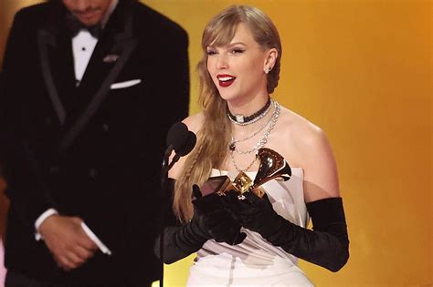 Taylor Swift Makes History With 'Midnights' Album of the Year Win