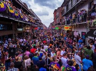 Mardi Gras 2017 - Bourbon Street : r/pics