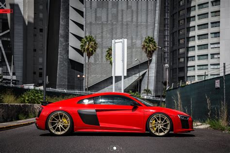 Red Audi R8 Quattro Gets Contrasting Black Accents and Racy Look — CARiD.com Gallery