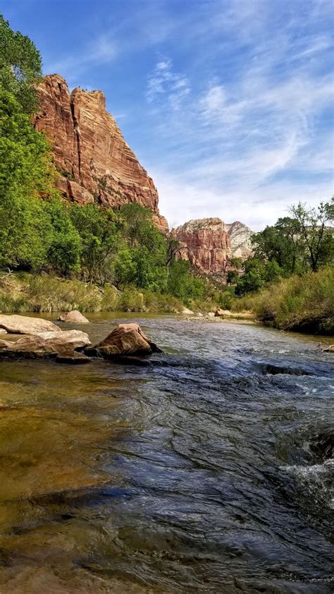 River Walk at Zion National Park, Utah [4032x2268] my personal collection : r/EarthPorn