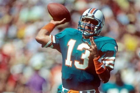 Marino Monday: Dan Marino leads the Dolphins to victory over the ...