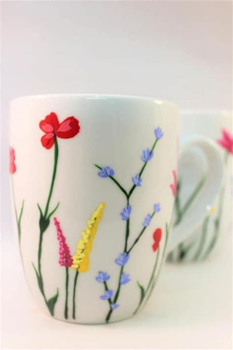45 Beautiful Pottery Painting Ideas For Beginners – Artistic Haven | Diy pottery painting, Hand ...