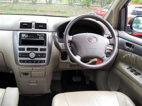 2004 Toyota Picnic specs: mpg, towing capacity, size, photos