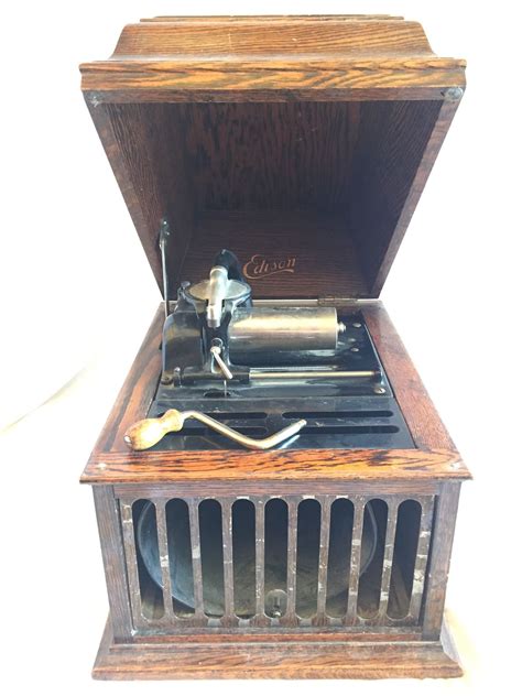 EDISON PHONOGRAPH W/ CASE