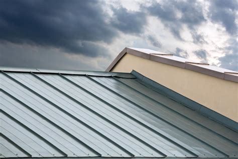 The Best Roof Types & Materials for Enduring Hurricanes and High Winds