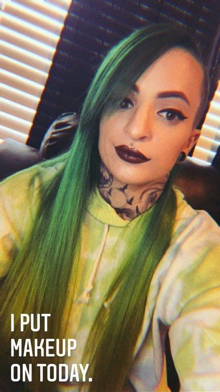 Ruby Riott And Liv Morgan : RubyRiott