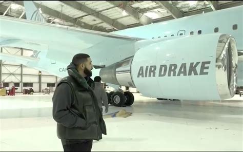 Inside Drake’s $242M baby blue private jet featuring multiple bedrooms ...