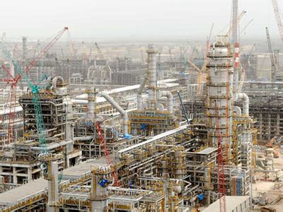 Jamnagar Oil Refinery Becomes World's Largest Hub | Bechtel