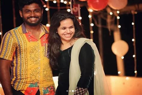 Sanju Samson Wife : Sanju Samson and his wife Charulatha are the cutest ...