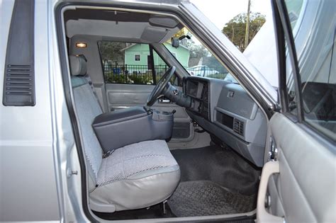 1990 Jeep Comanche Base Standard Cab Pickup 2-Door 4.0L NEW PAINT/INTERIOR for sale in ...