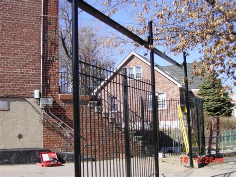 Aluminum & Wrought Iron Fence Installation in Manhattan, Bronx ...