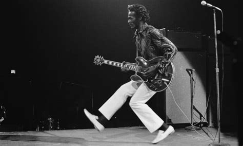 10 Best Chuck Berry Songs of All Time - Singersroom.com