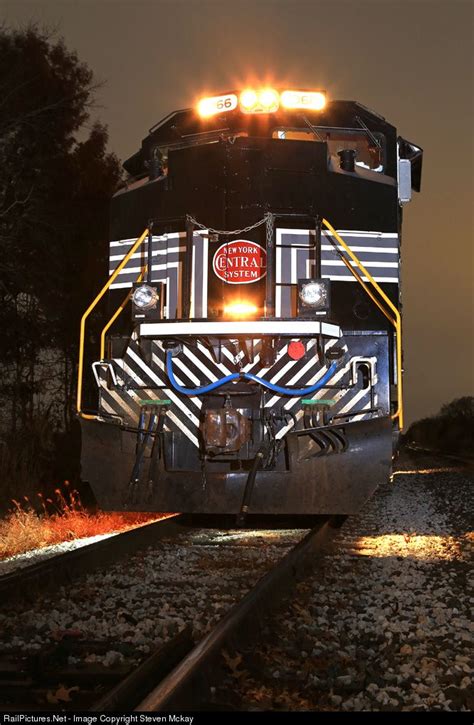 RailPictures.Net Photo: NS 1066 Norfolk Southern EMD SD70ACe at White ...