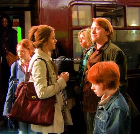 Weasly Family | Harry potter ron weasley, Harry potter ron, Harry ...