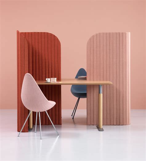 Note Design Studio creates office divider for people working on the go ...