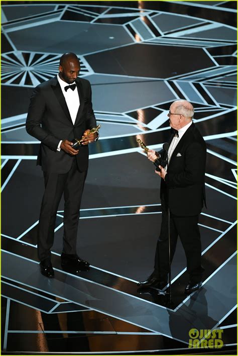 Kobe Bryant Is an Oscar Winner - Watch His Acceptance Speech!: Photo 4044571 | 2018 Oscars, Kobe ...