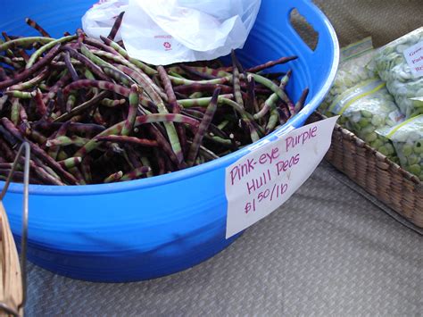 Carrboro Farmers Market - pink eye peas | From Sept. 7 throu… | Flickr