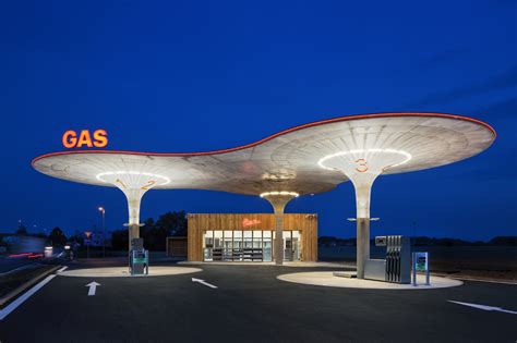 Gas Station / Atelier SAD | ArchDaily