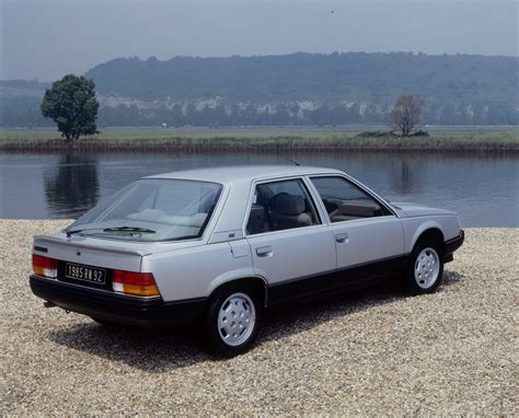 Renault 25 (1984) - picture 4 of 5