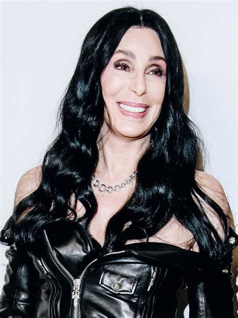 Cher on Her First Christmas LP, a New Beau and 25 Years of ‘Believe ...