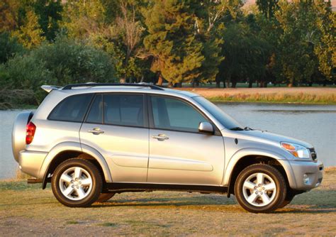 2005 Toyota RAV4 Specs, Price, MPG & Reviews | Cars.com