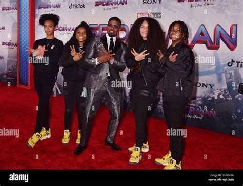 LOS ANGELES, CA - DECEMBER 13: Jamie Foxx (C) and guests attend the Sony Pictures' "Spider-Man ...