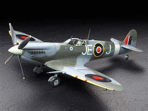 Tamiya - 1:32 Supermarine Spitfire MK.IXC Model Kit (60319) | Model Universe