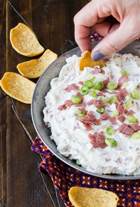 Chipped Beef Dip | Chipped beef dip, Dried beef recipes, Beef dip