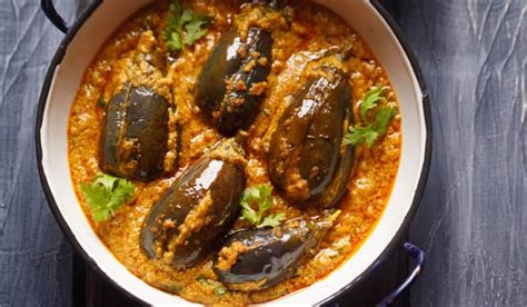 Bharli Vangi Recipe | Stuffed Brinjal - Sun Showbiz