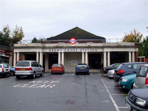 Brent Cross Underground Station (Barnet, 1923) | Structurae