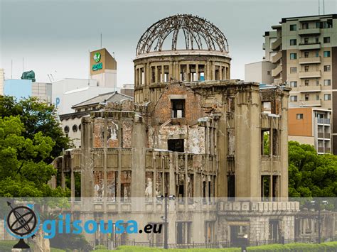 Visiting Hiroshima and the Peace Memorial Museum - Look Left