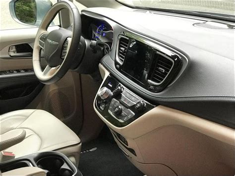 Chrysler Pacifica Hybrid Prices, Reviews and Pictures | U.S. News & World Report