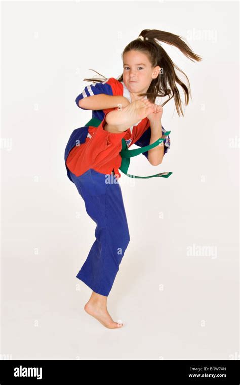 Taekwondo Girl Stock Photos & Taekwondo Girl Stock Images - Page 2 - Alamy