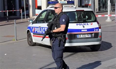 Reports in France: Priest shot outside Lyon church - Israel National News