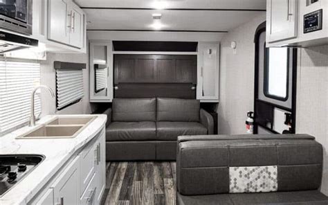 8 Excellent Travel Trailers With Murphy Beds - RVing Know How