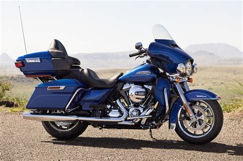 HARLEY-DAVIDSON Electra Glide Ultra Classic (2015-2016) Specs ...