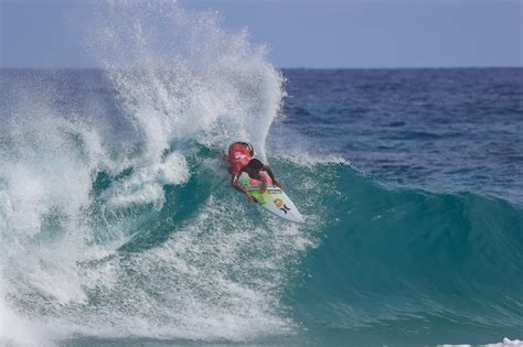 Filipe Toledo estreia batendo recordes no Oi Hang Loose Pro Contest - WSL - Latin America