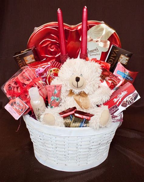 Amazing DIY Valentines Day Gift Baskets for Him | Valentine's day gift ...