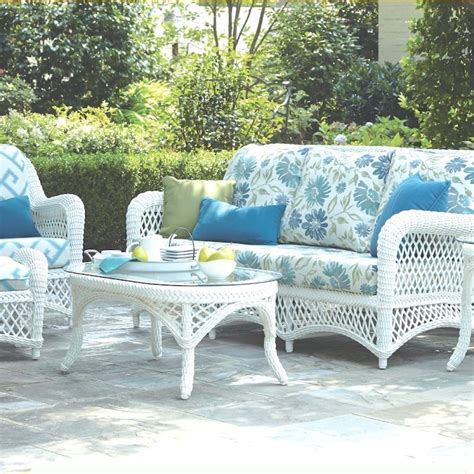 Outdoor White Wicker Patio Furniture Sets | White wicker patio ...