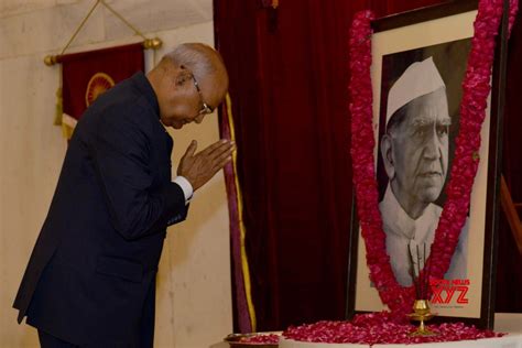 New Delhi: President Kovind pays homage to Fakhruddin Ali Ahmed on his ...