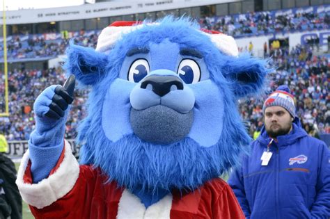 Circling the Wagons: Buffalo Bills’ Christmas List to Santa & Christmas ...