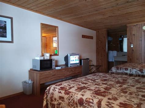 Mountain Village Resort - UPDATED 2018 Prices & Lodge Reviews (Stanley ...