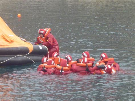 STCW Personal Survival Techniques - Sea Survival - Palma Sea School