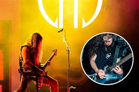 Zakk Wylde Shows Off New Dimebag Darrell Tribute Guitar