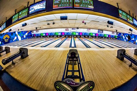 Bowling at Chipper's Lanes | Bowling Alley & Bowling Leagues