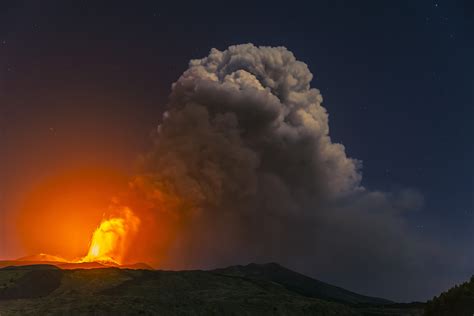 Natural Phenomena: The 5 deadliest volcanic eruptions in history - CGTN