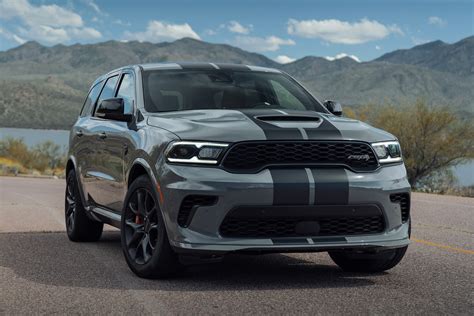 Dodge Durango SRT Hellcat é o SUV mais exagerado que você já viu ...