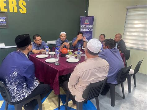 Kunjungan Hormat Delegasi Pengurusan Pusat Latihan Teknologi Tinggi ADTEC Batu Pahat - Institut ...